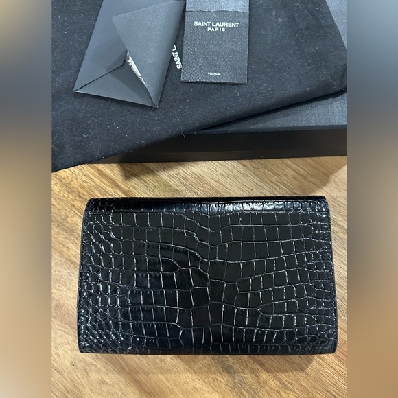 YSL Uptown Chain Wallet in Croc Embossed Leather and Silver Hardware - Picture 8 of 8